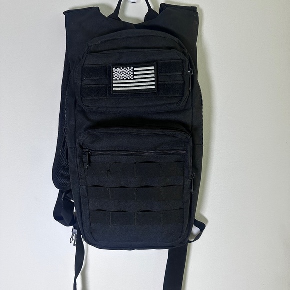 Unisex Tactical/Hiking Black Hydration Backpack without Water Bladder - Picture 2 of 7